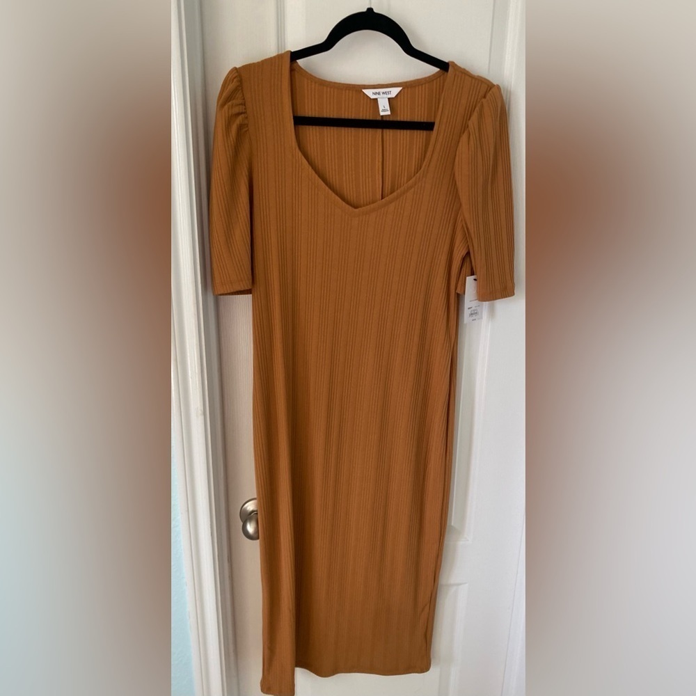 Nine West V neck puff sleeve dress size-L